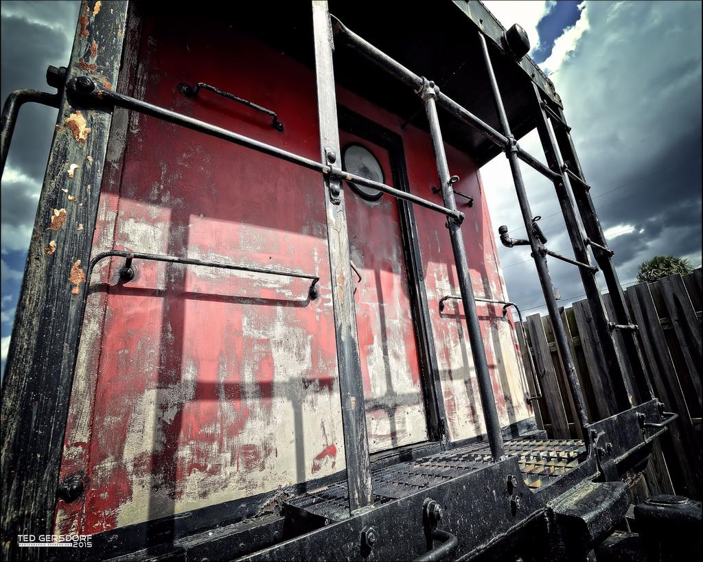 DFB Caboose  30 copy.jpg
