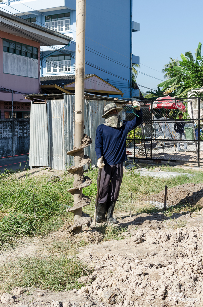digging-7.jpg