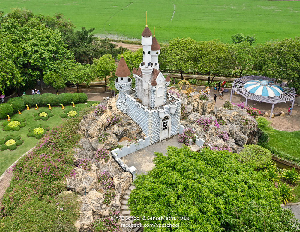 dream-castle-1.jpg