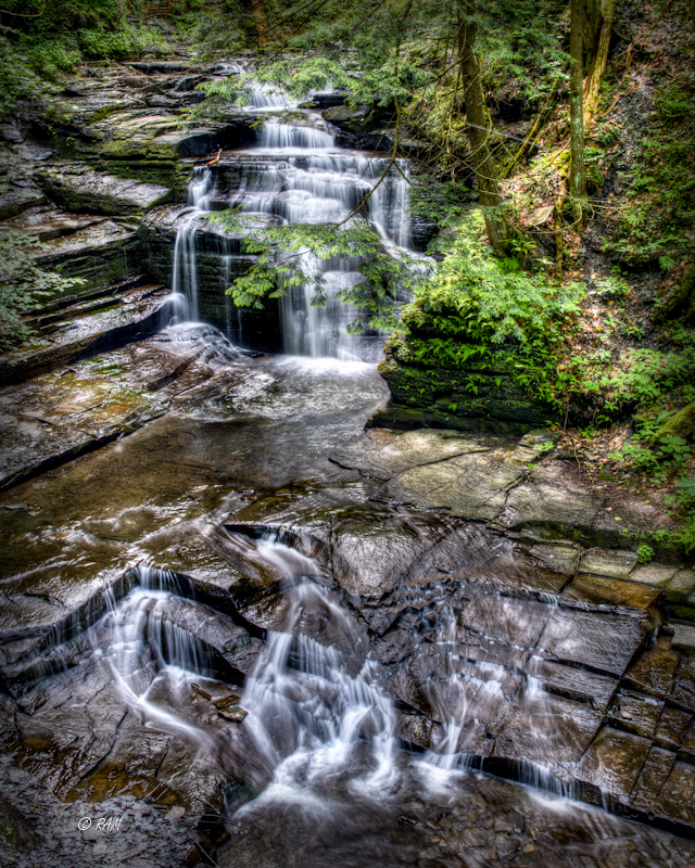 DSC_0021_2484_2_2485_3_2486_tonemapped.jpg