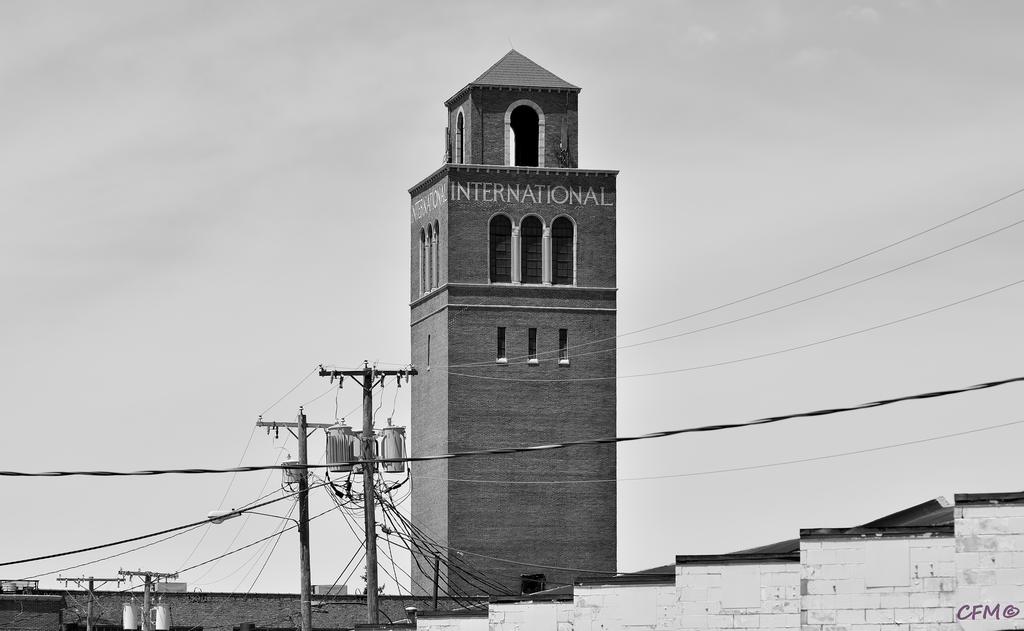 DSC_0150 nxd bw.jpg