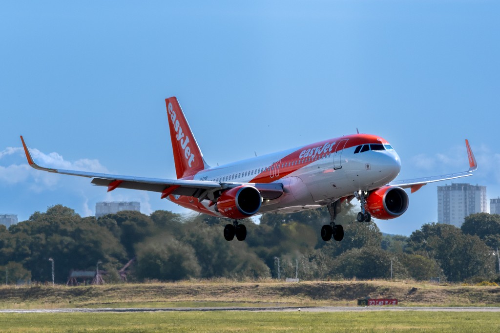 Easyjetjpg2.jpg