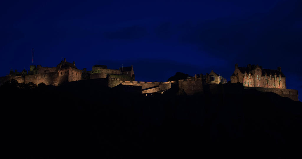 Edinbrough at Night.jpg
