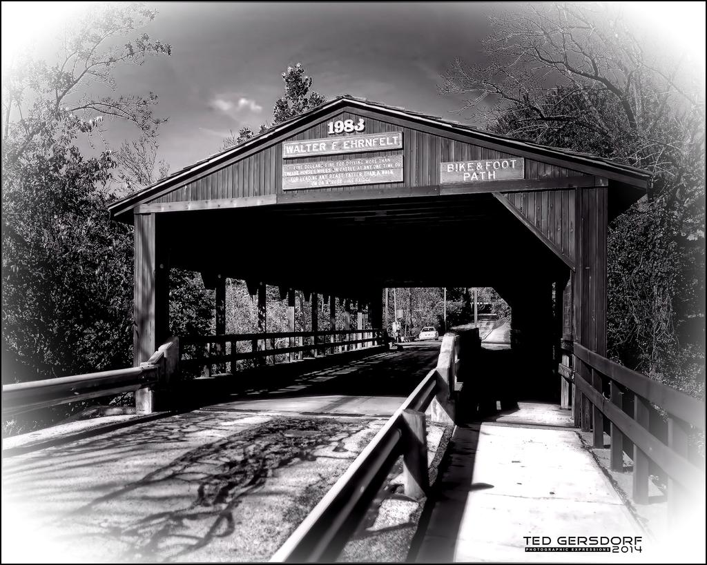 Ehnfelt Bridge BW.jpg