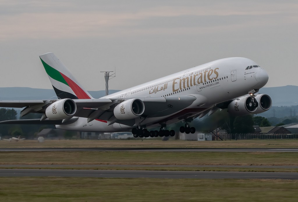emirates1.jpg