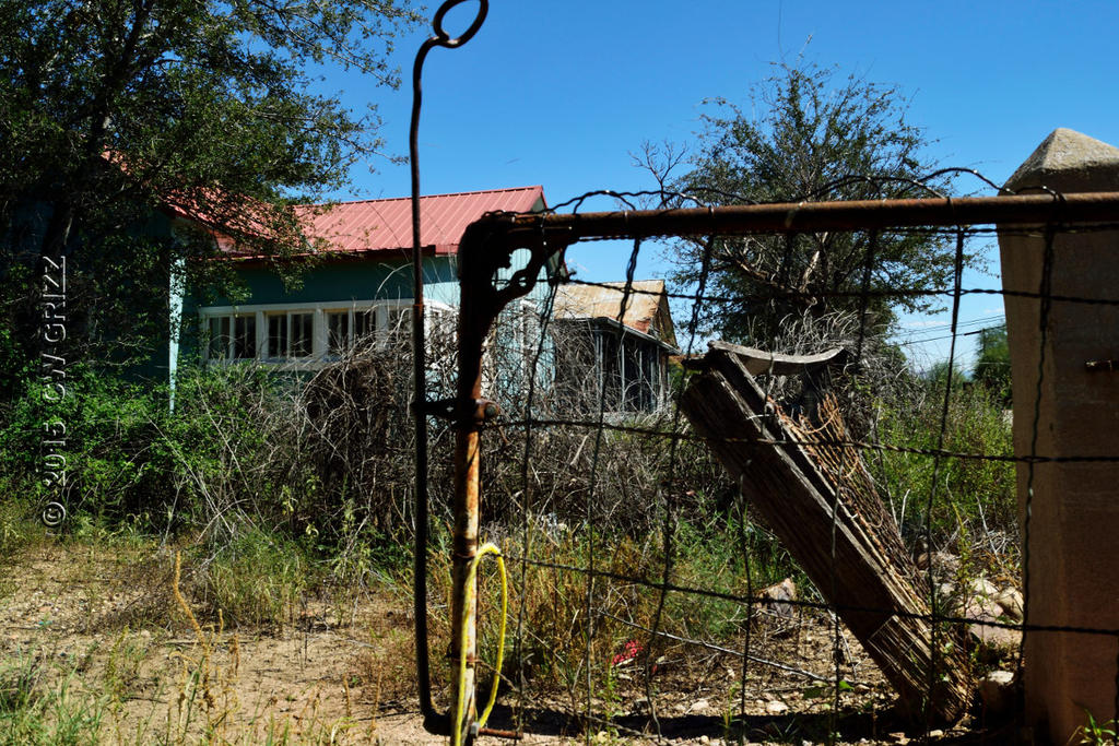 entrance2-cr.jpg