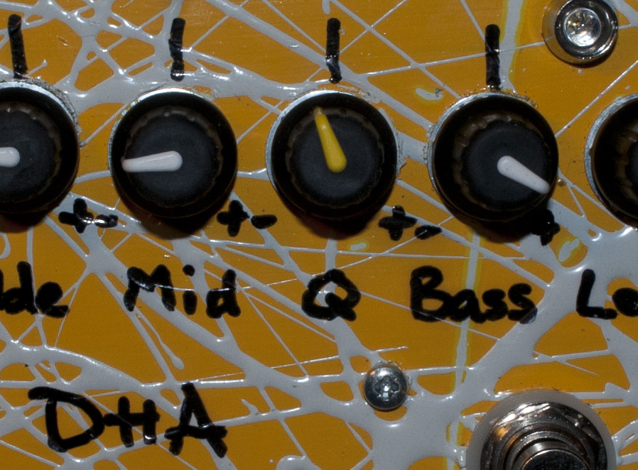 EQ pedal f11 100% crop.jpg