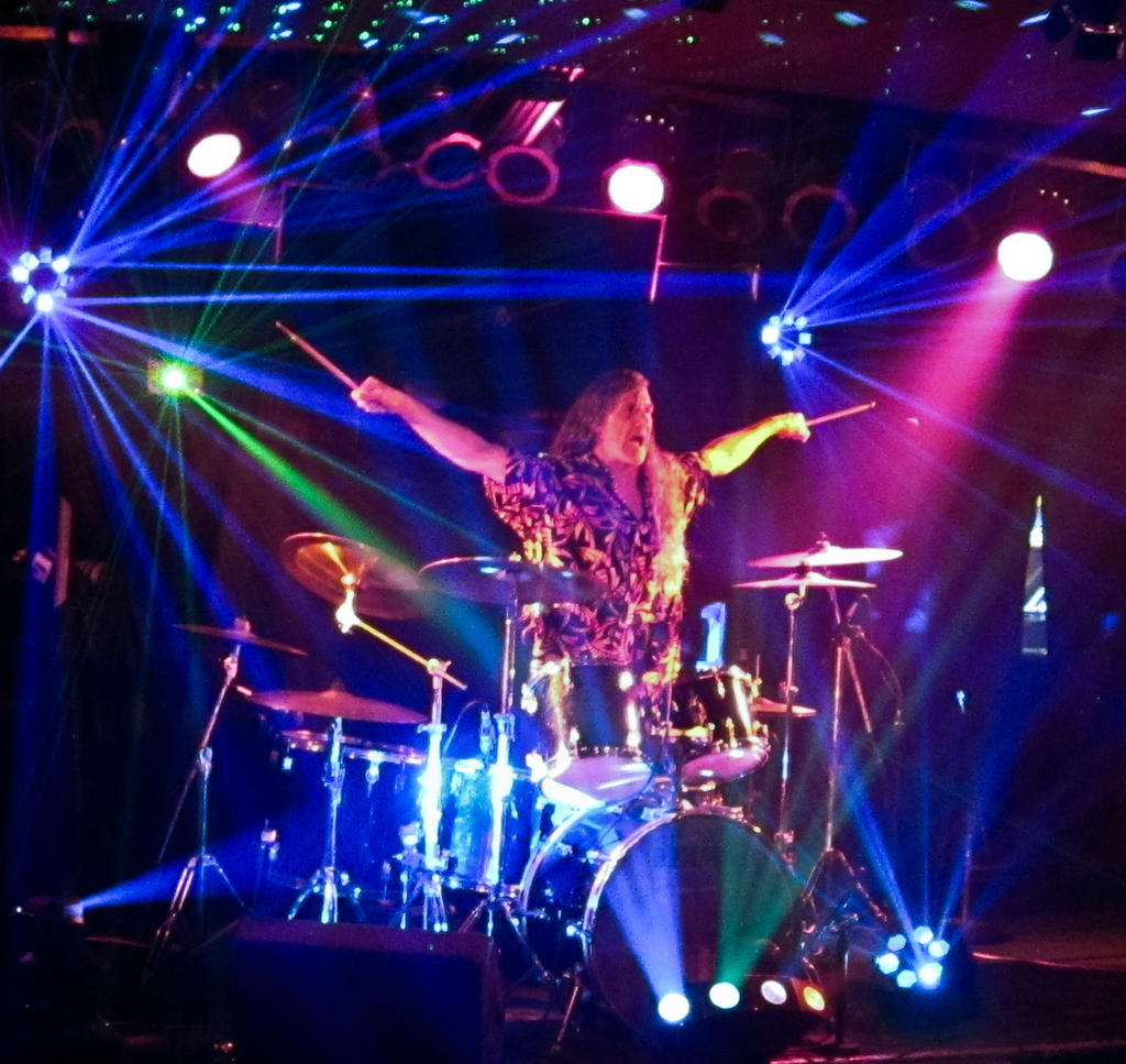 erik drumming at house of rock (1 of 1).jpg