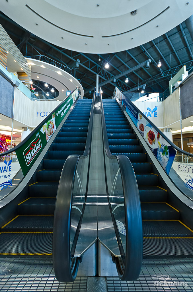 escalator.jpg
