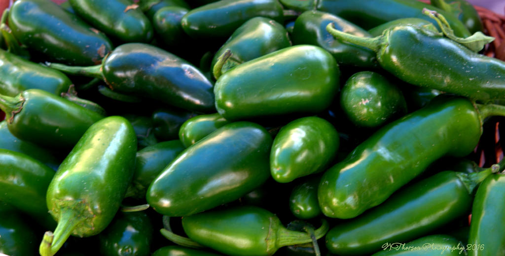 Farmers Market Green Peppers 8-10-2016.jpg