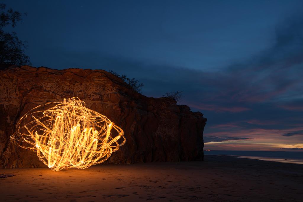 Fire spinning-2.jpg