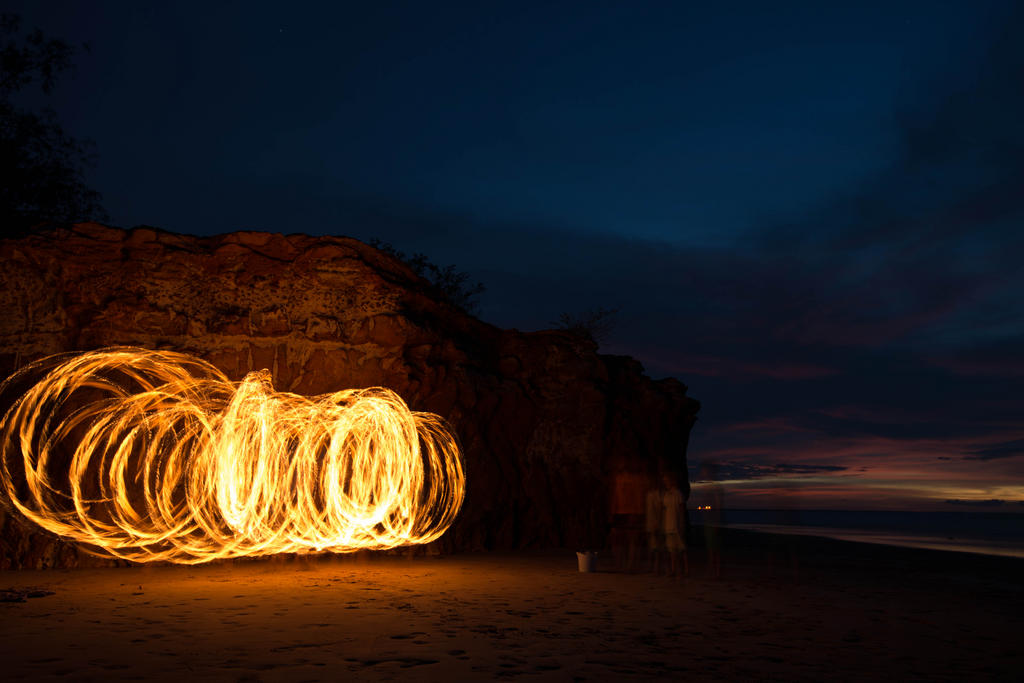 Fire spinning-4.jpg