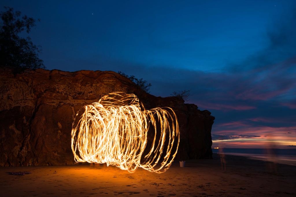 Fire spinning-6.jpg