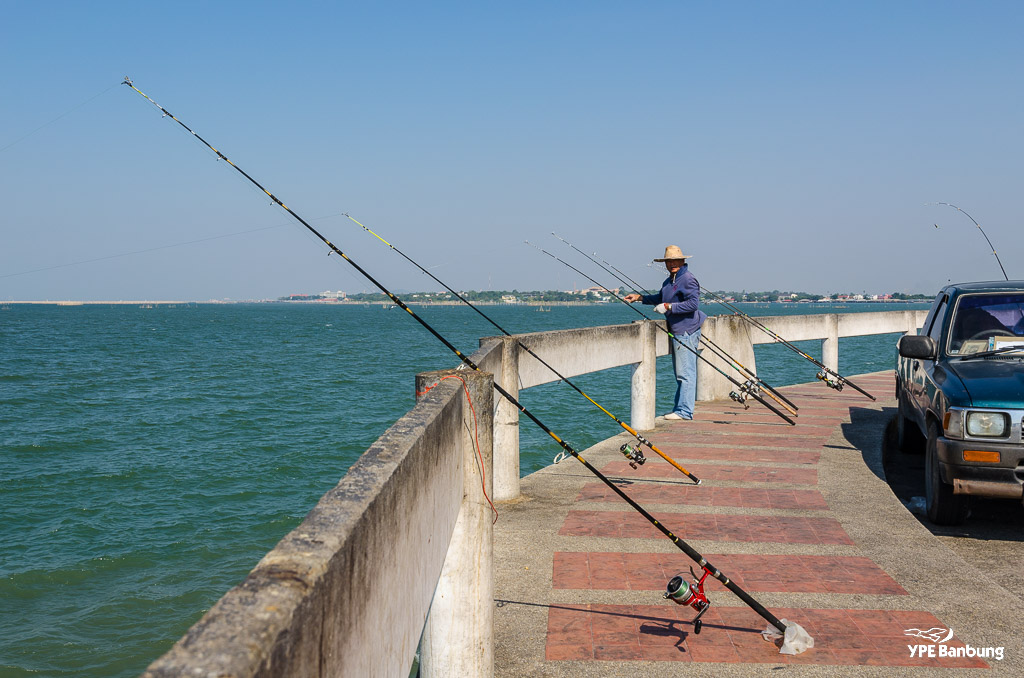 fishing-1.jpg