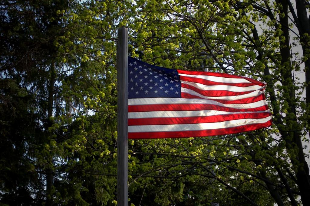 flag1200.jpg
