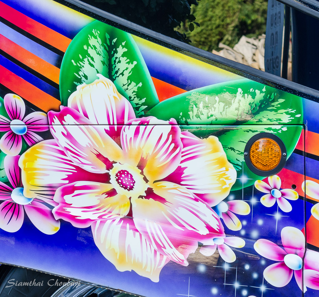 flower-bus-1.jpg