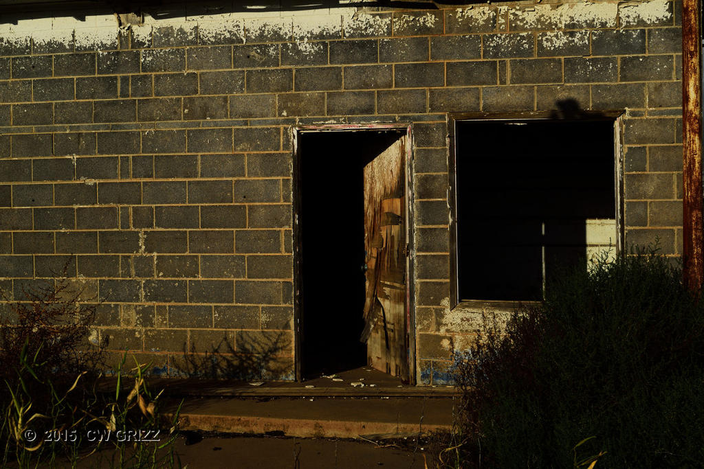gas station door2-cr.jpg