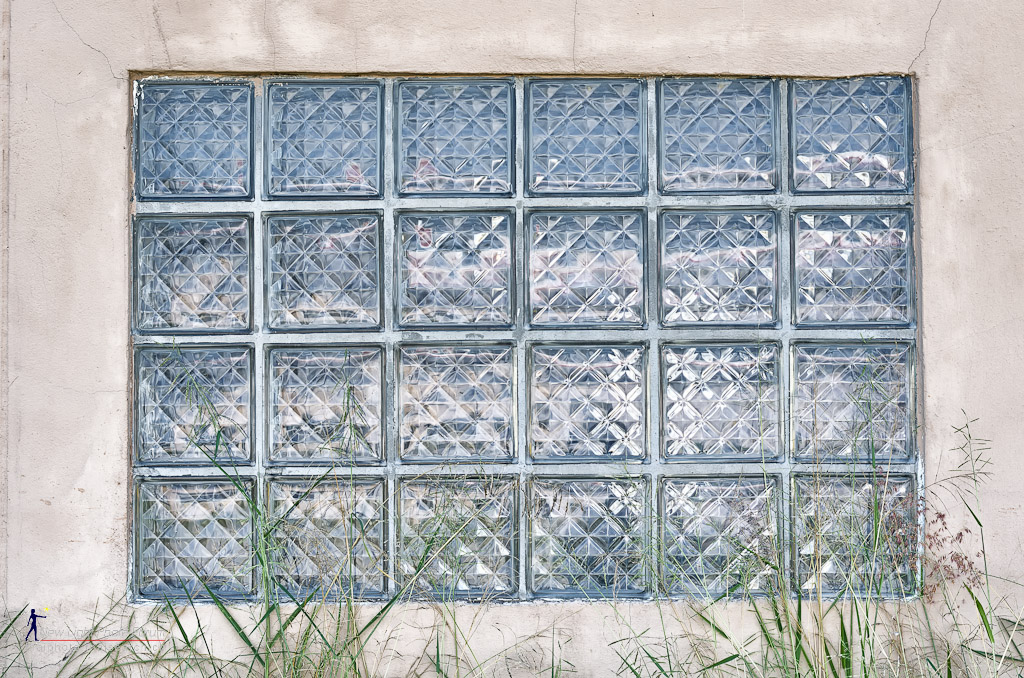 glassbrick-1.jpg