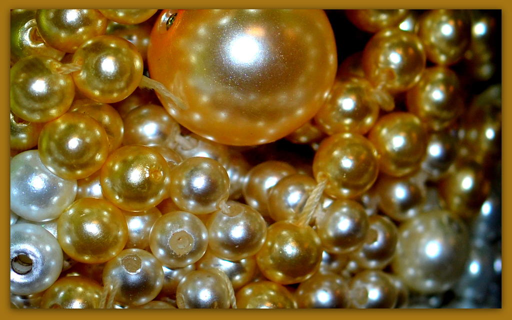 Golden Pearls.jpg