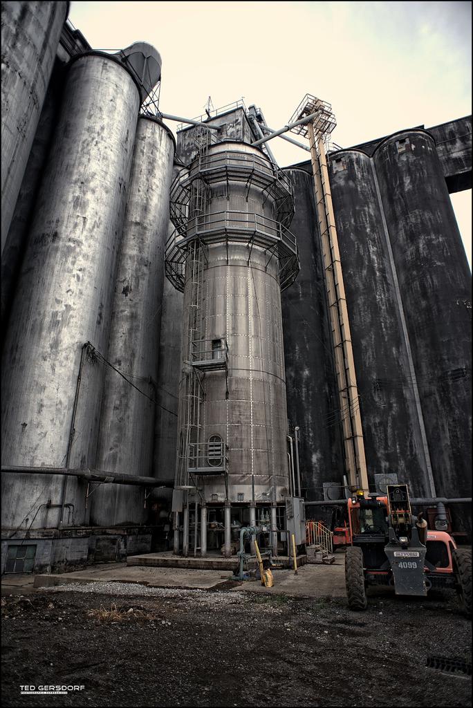 Grafton Grain Towers.jpg