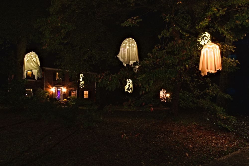 Halloween House.jpg