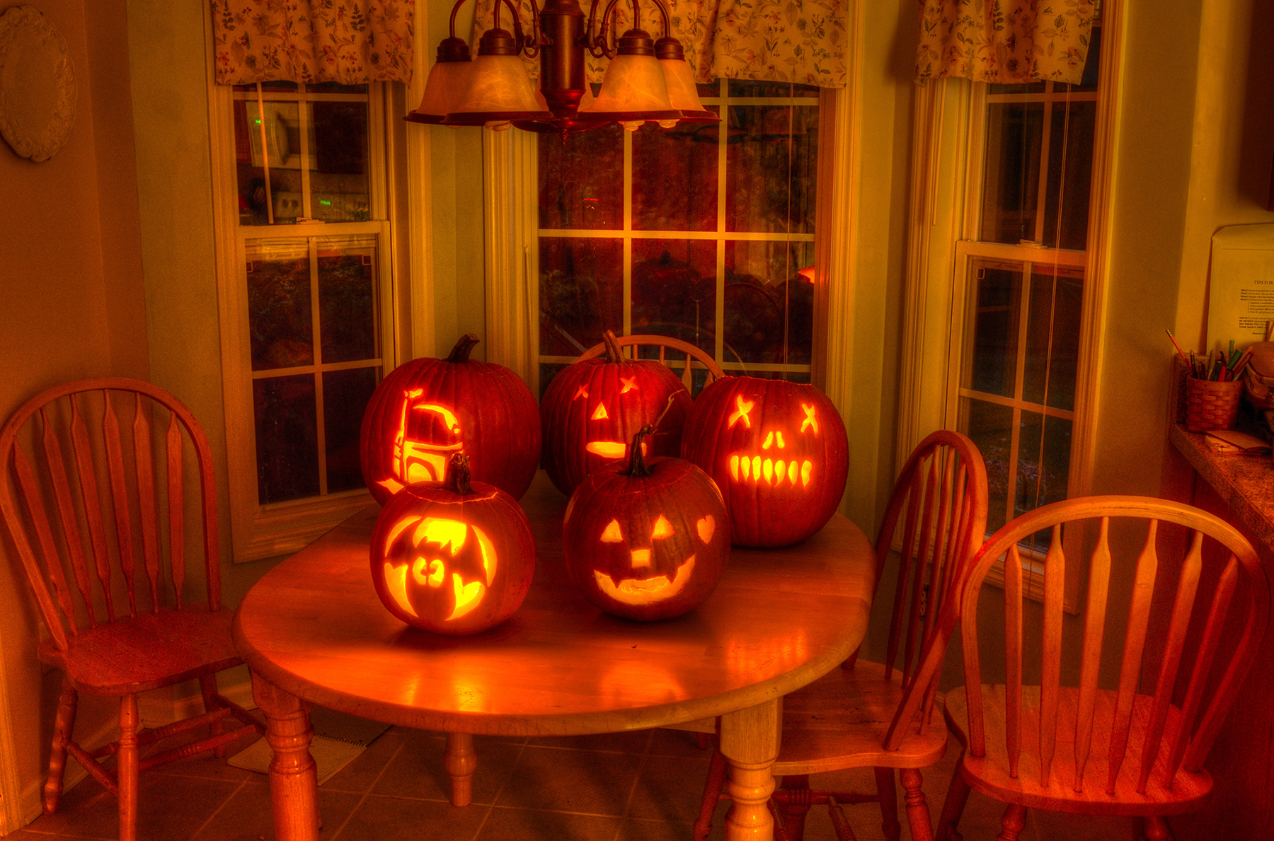 Halloween Pumpkins.jpg