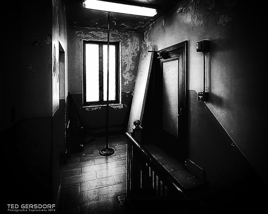 Hallway at the Head of the stairs BW.jpg