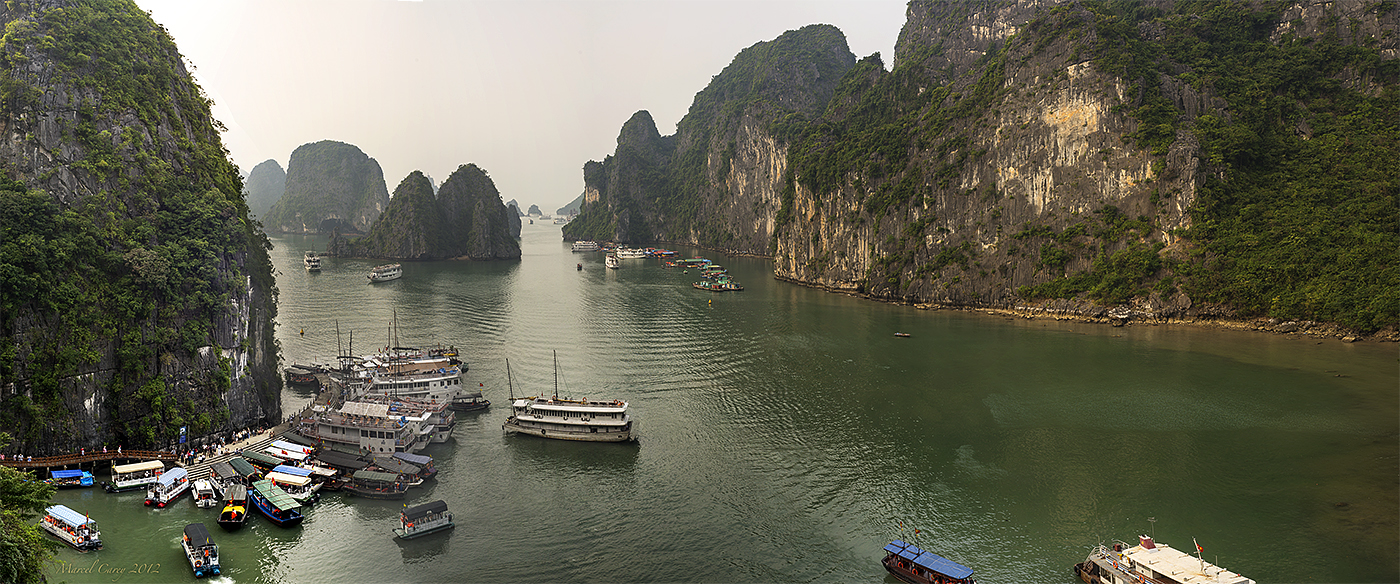 Halong bay after cave.jpg
