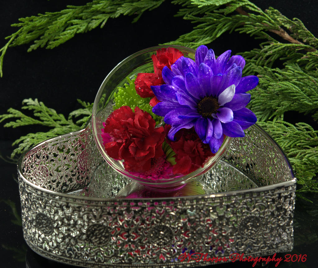 Heart Tray with Flowers 12-17-2016.jpg