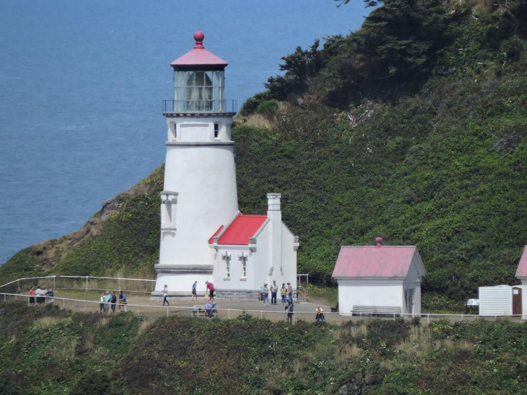 Heceta Head Lighthouse 03 sm.jpg