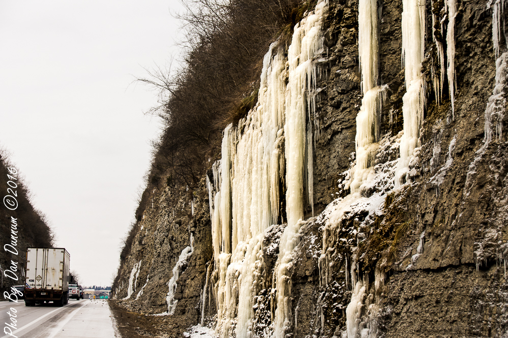 Highway Ice Falls-2447.JPG