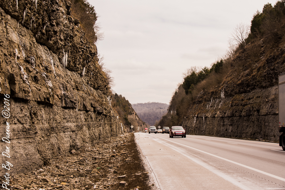 Highway Ice Falls-2450.JPG