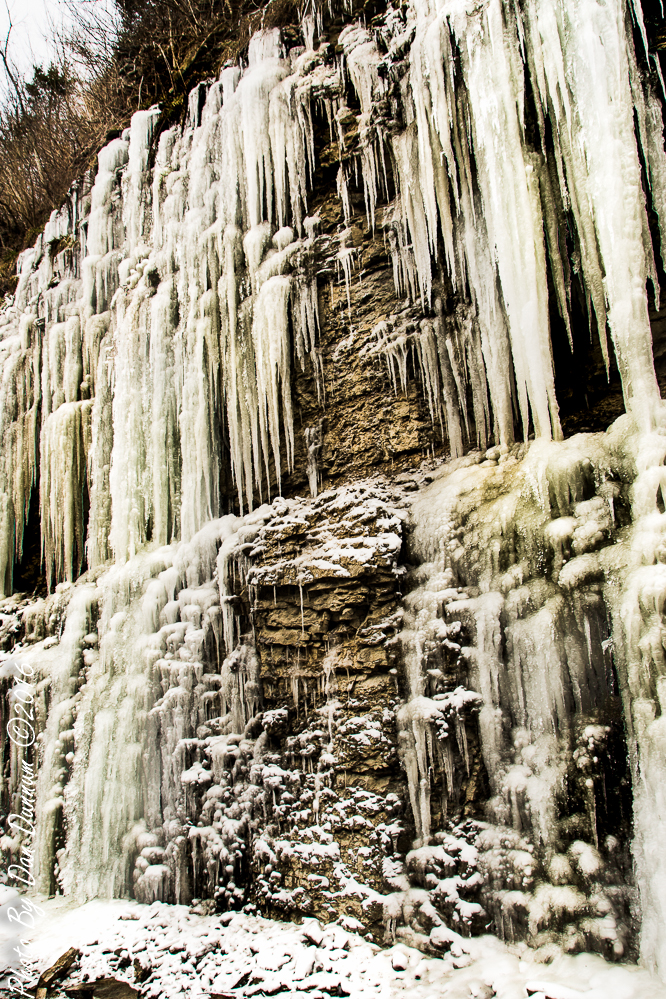 Highway Ice Falls-2457.JPG