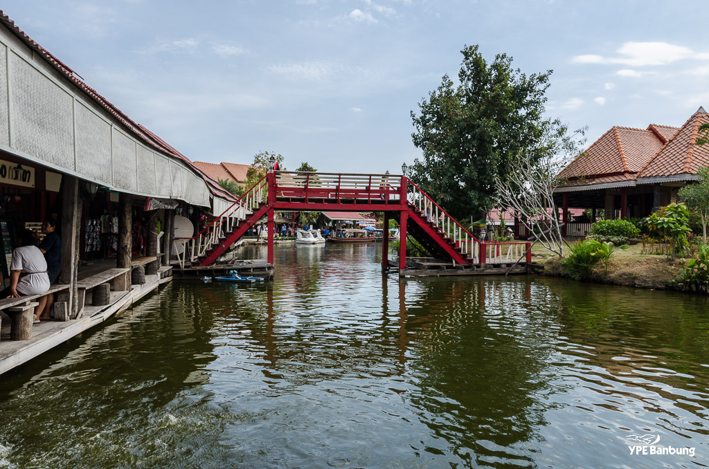 Hua-Hin-Sam-Phan-Nam-Floating-Market--3.jpg