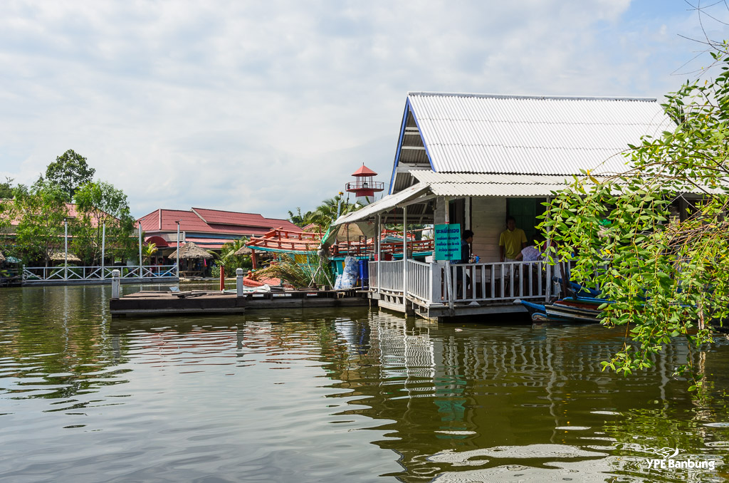 Hua-Hin-Sam-Phan-Nam-Floating-Market--5.jpg
