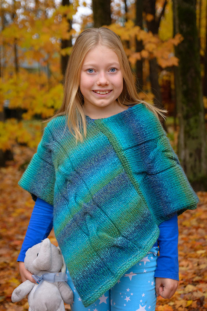 Judith et son poncho.jpg
