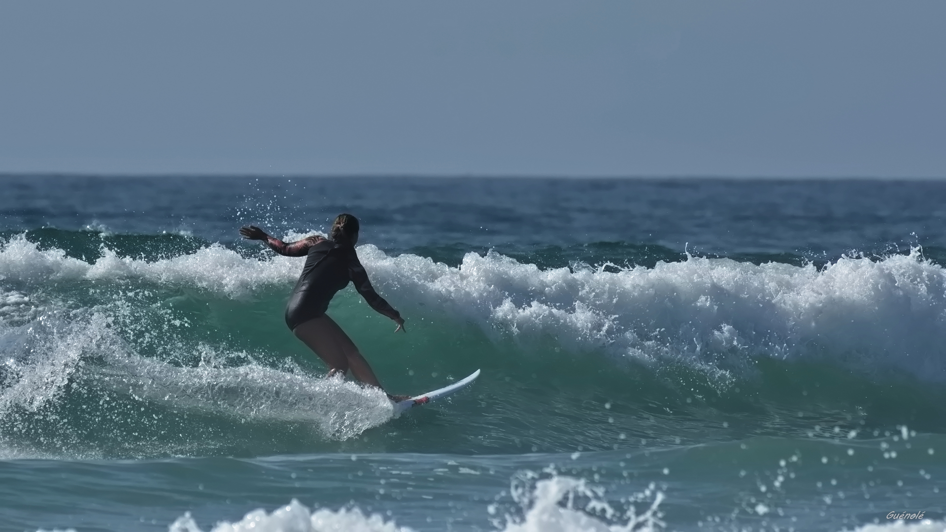 La surfeuse 1 1080_DxO.jpg