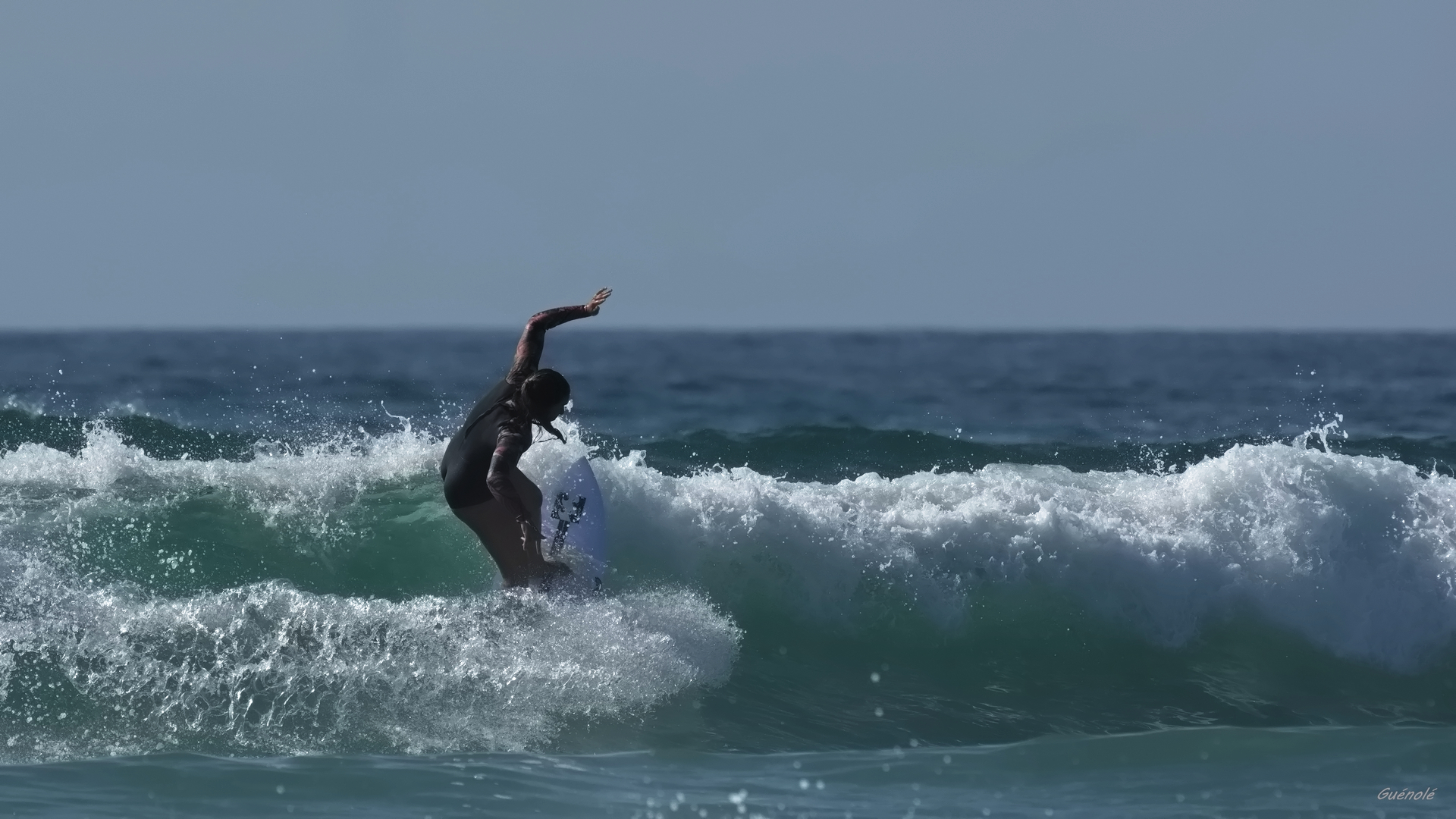 La surfeuse 2 1080_DxO.jpg