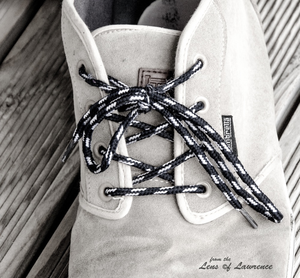 Laces LOL.jpg