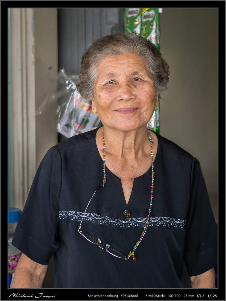 lady-smile.jpg
