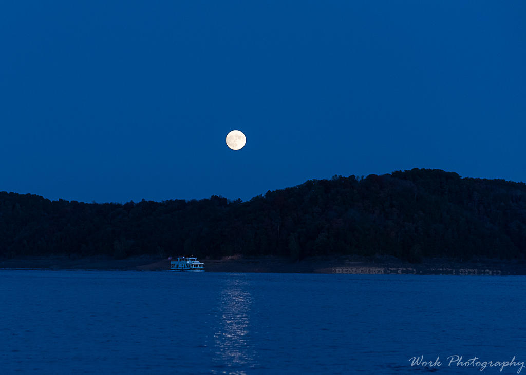 Hunter's Moon over Lake Cumberland.