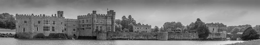 Leeds Castle 12.jpg