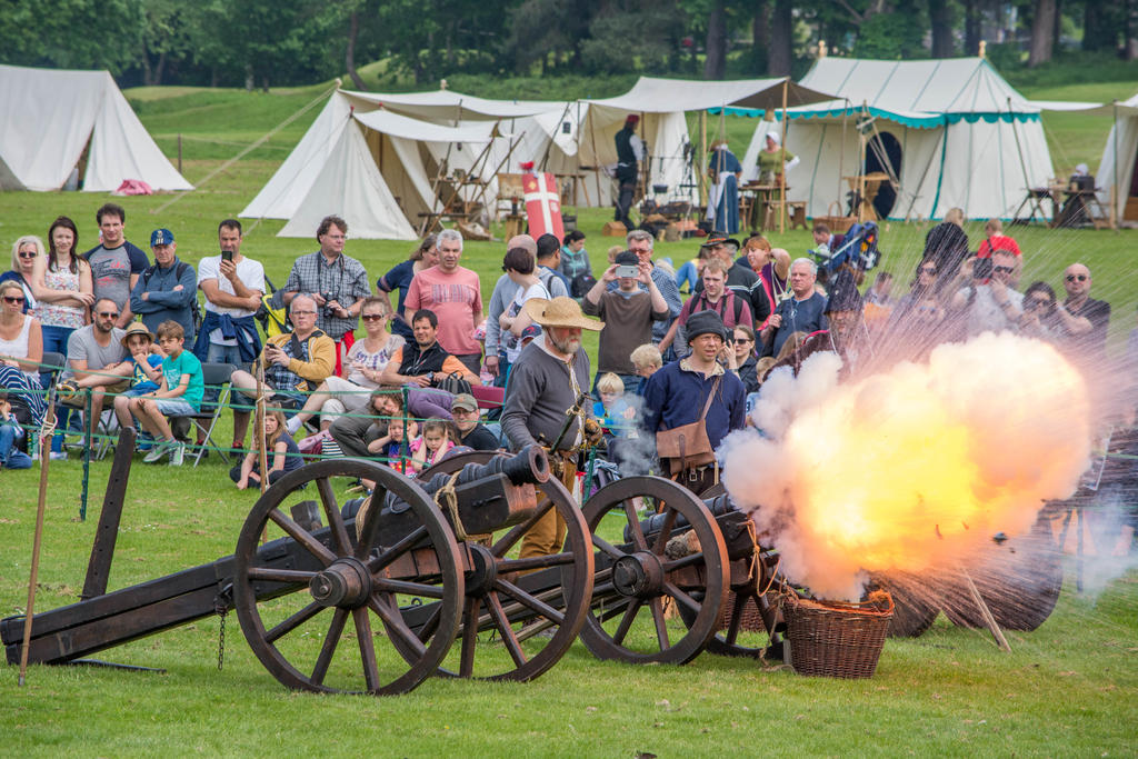 Leeds Castle 4.jpg