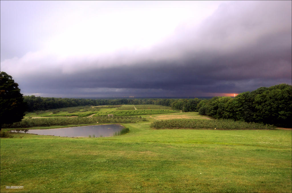 Lightning at Mapleside.jpg