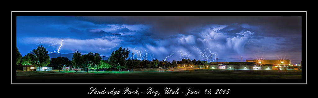 Lightning_Panorama1_web.jpg