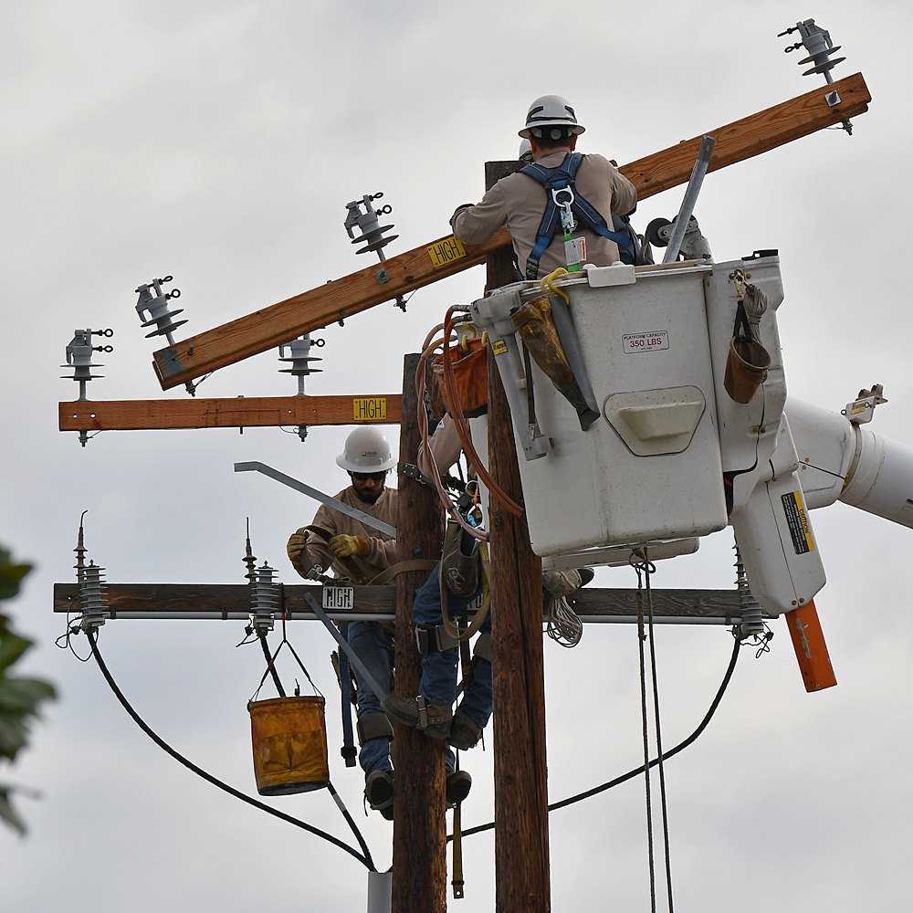Linemen8.jpg