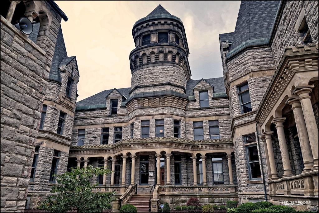 Mansfield State Pen 2013.jpg
