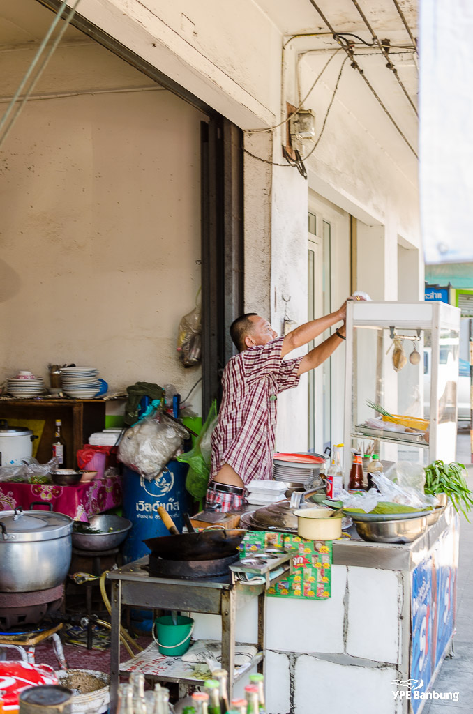 market-scene-5.jpg