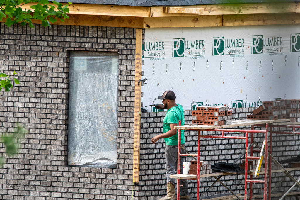 Men at work-507316.jpg