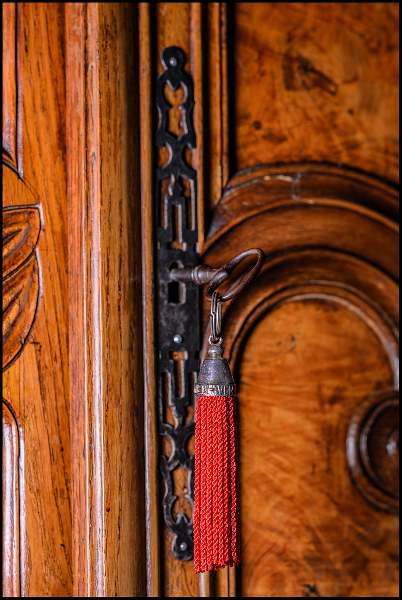 metal_and_wood.jpg